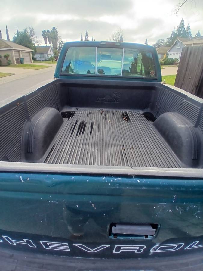 Chevrolet-gmt-400-12-ton-nominal-1996-green-4