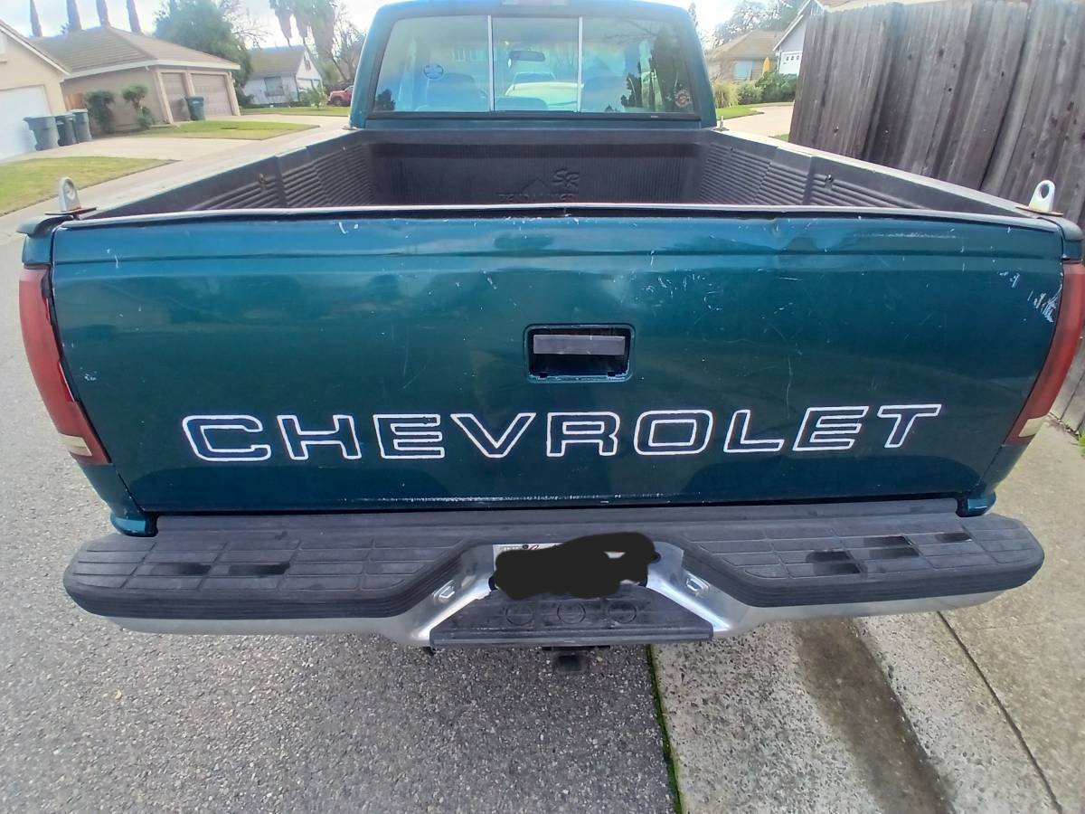 Chevrolet-gmt-400-12-ton-nominal-1996-green-6