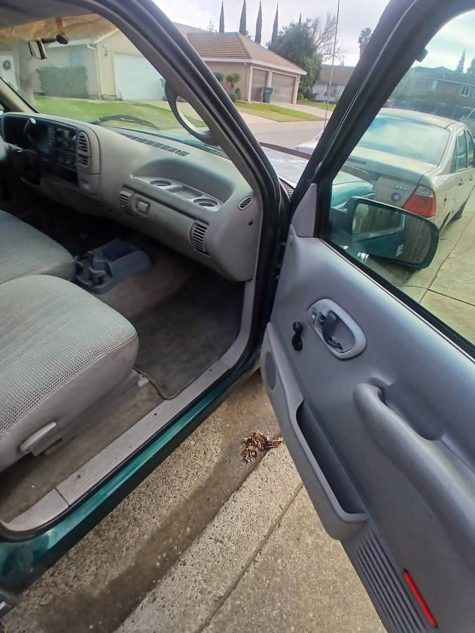 Chevrolet-gmt-400-12-ton-nominal-1996-green-7