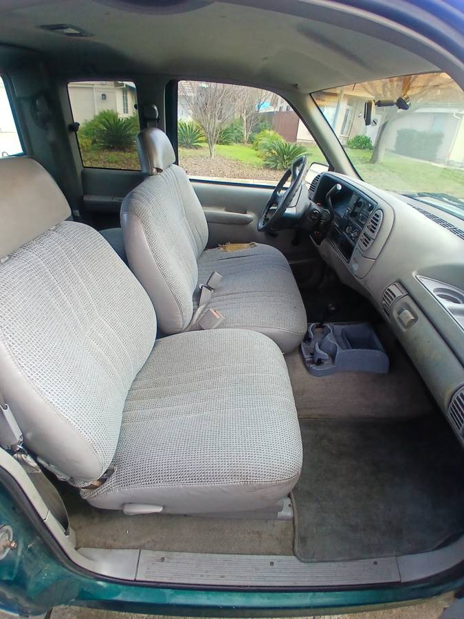 Chevrolet-gmt-400-12-ton-nominal-1996-green-8