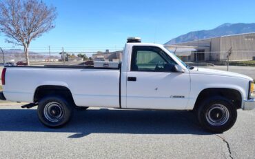 Chevrolet-gmt-400-34-ton-1995-white-21