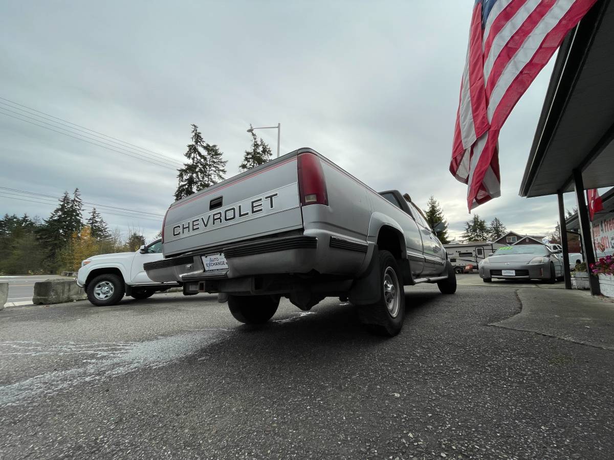 Chevrolet-gmt-400-34-ton-nominal-1992-silver-11