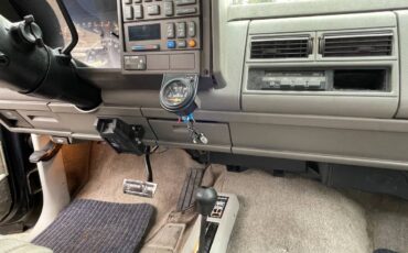 Chevrolet-gmt-400-34-ton-nominal-1992-silver-20