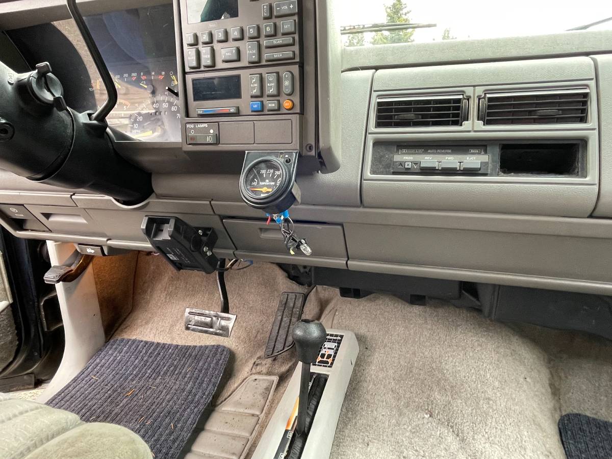 Chevrolet-gmt-400-34-ton-nominal-1992-silver-20