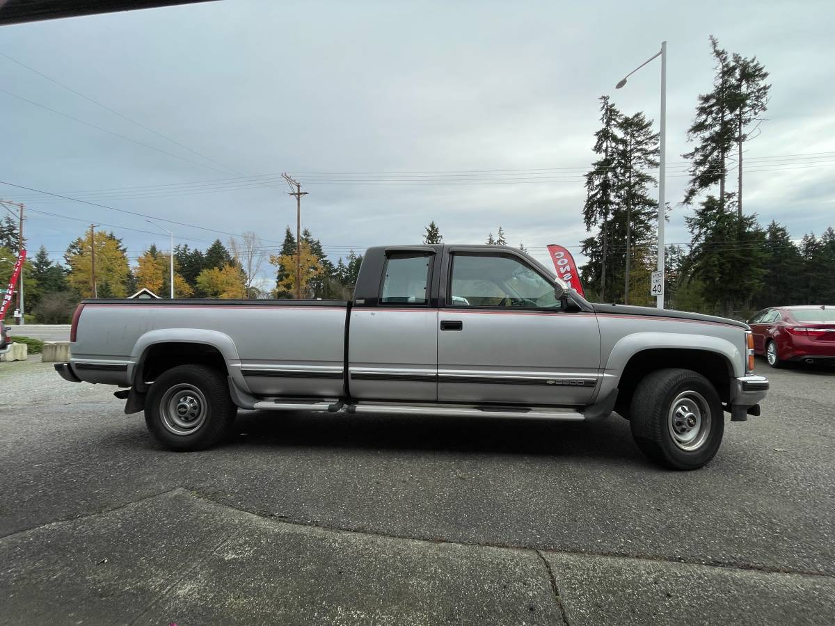 Chevrolet-gmt-400-34-ton-nominal-1992-silver-7