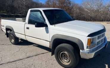 Chevrolet-gmt-400-34-ton-nominalchevy-2500hd-4x4-1995-white-1
