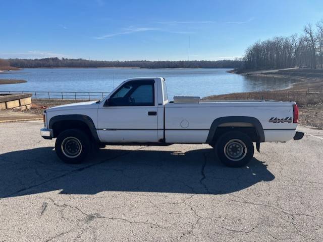Chevrolet-gmt-400-34-ton-nominalchevy-2500hd-4x4-1995-white