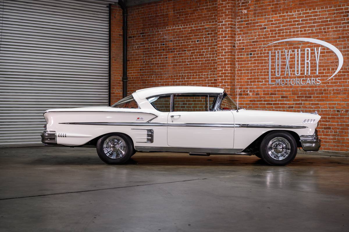 Chevrolet-impala-1958-white-55