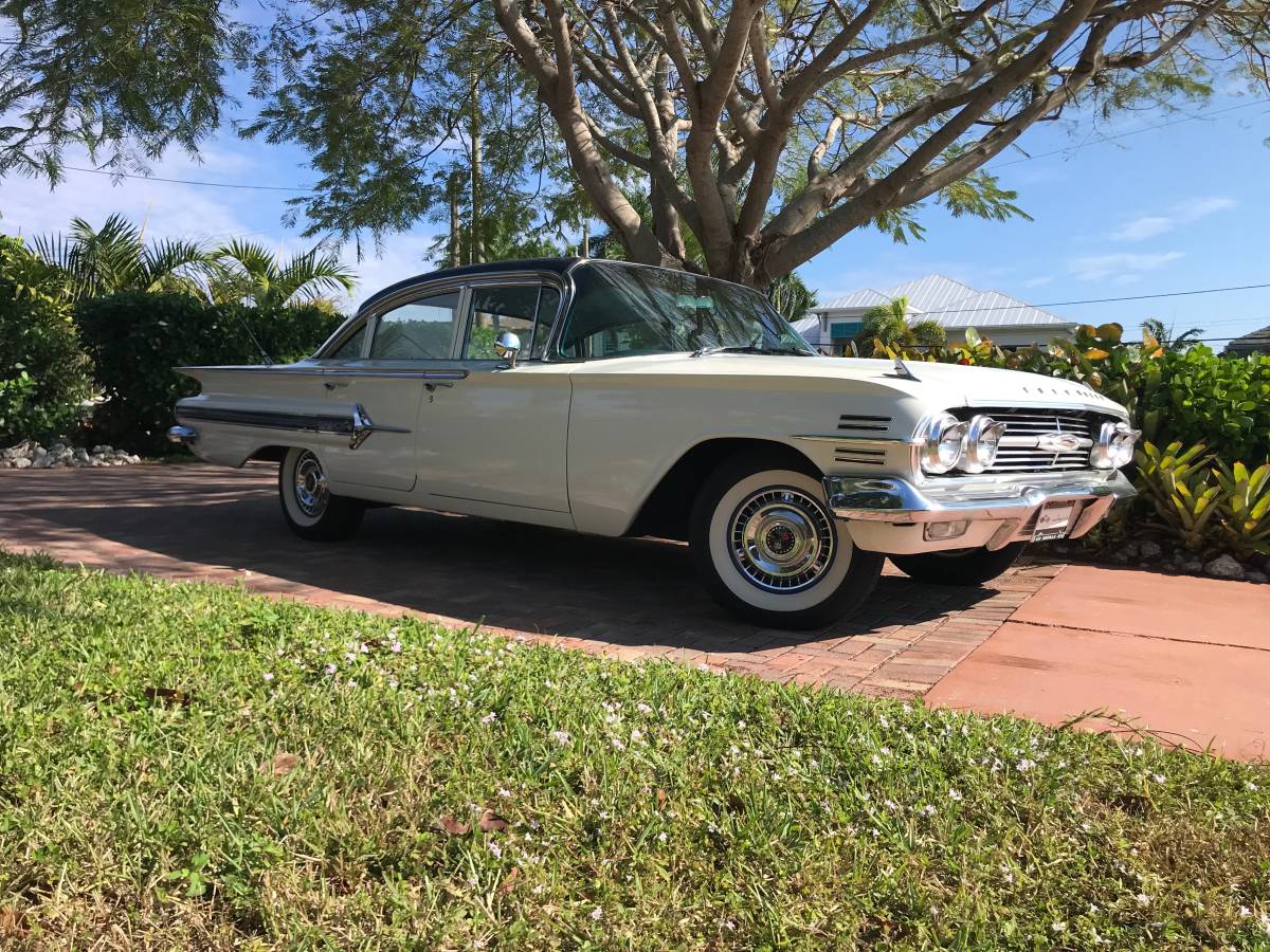 Chevrolet-impala-1960-white-3