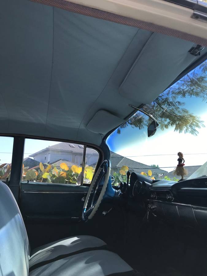 Chevrolet-impala-1960-white-5