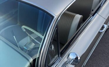 Chevrolet-impala-1961-custom-2