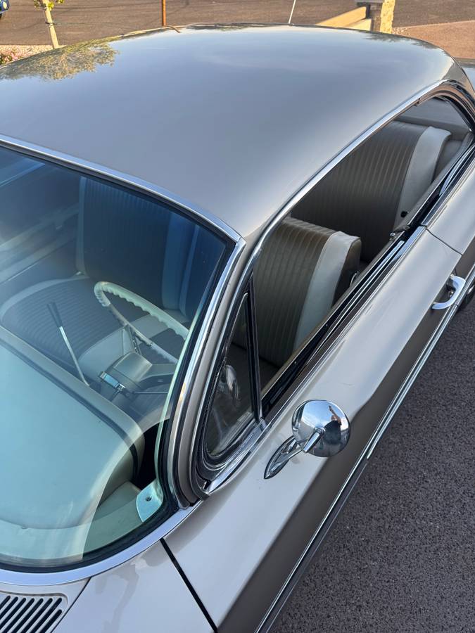 Chevrolet-impala-1961-custom-2