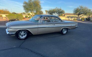 Chevrolet-impala-1961-custom