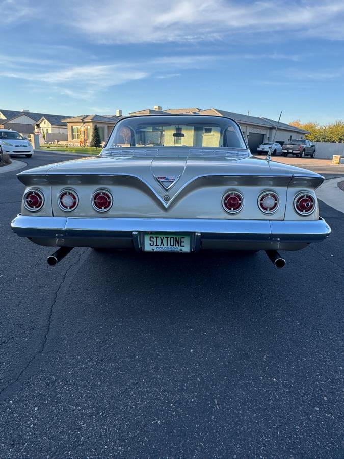 Chevrolet-impala-1961-custom-6