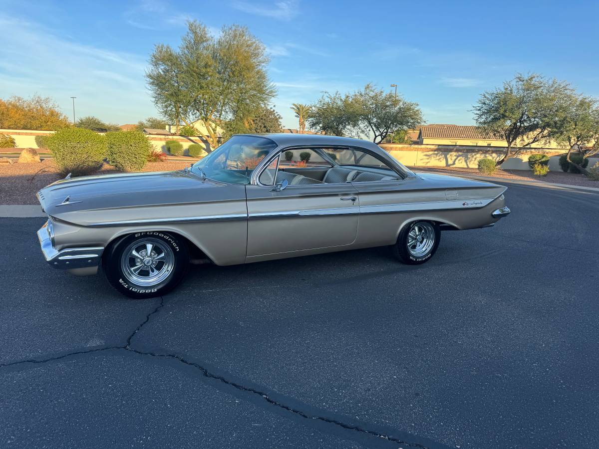 Chevrolet-impala-1961-custom