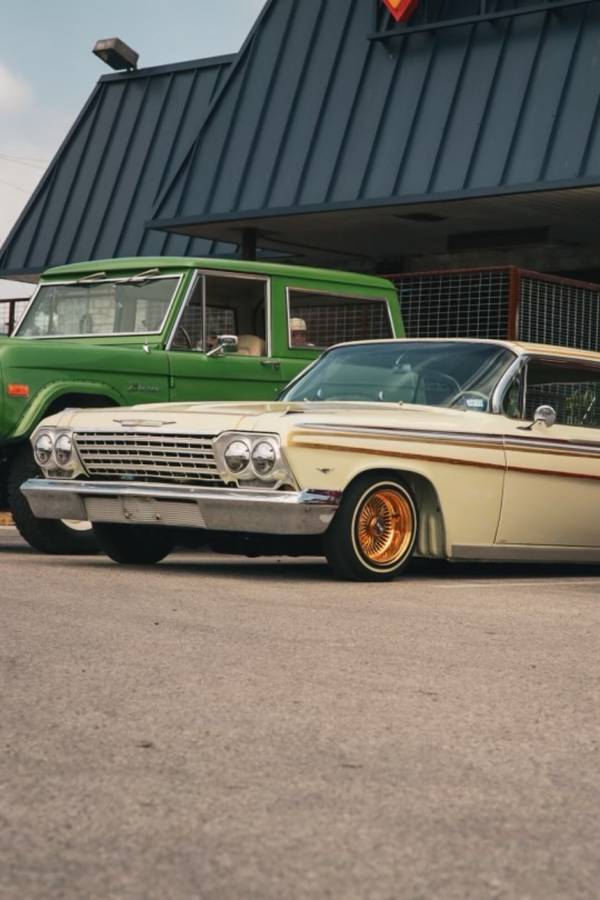 Chevrolet-impala-1962-custom-2