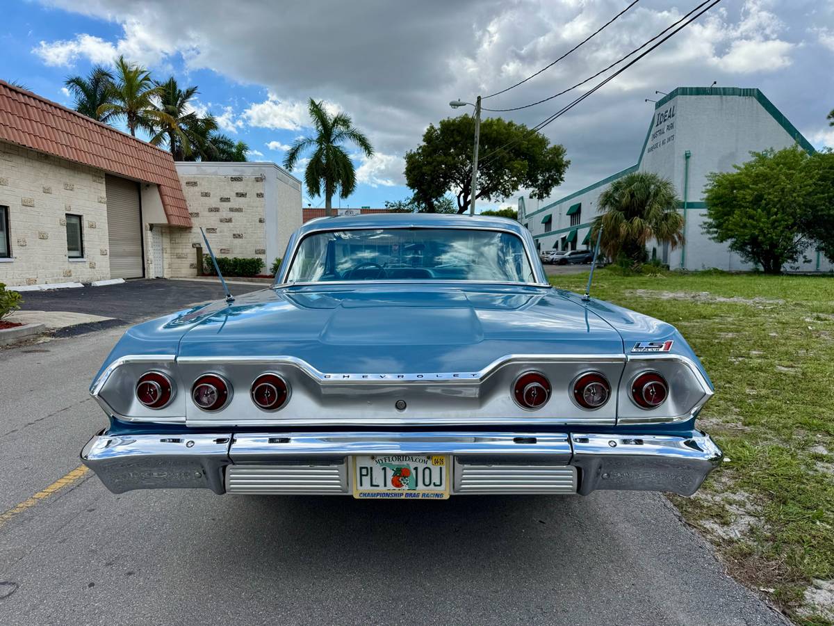 Chevrolet-impala-1963-blue-17