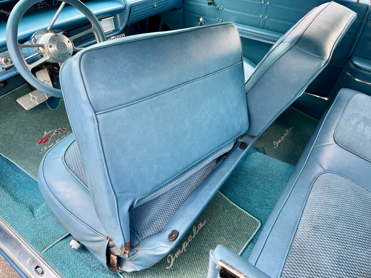 Chevrolet-impala-1963-blue-25