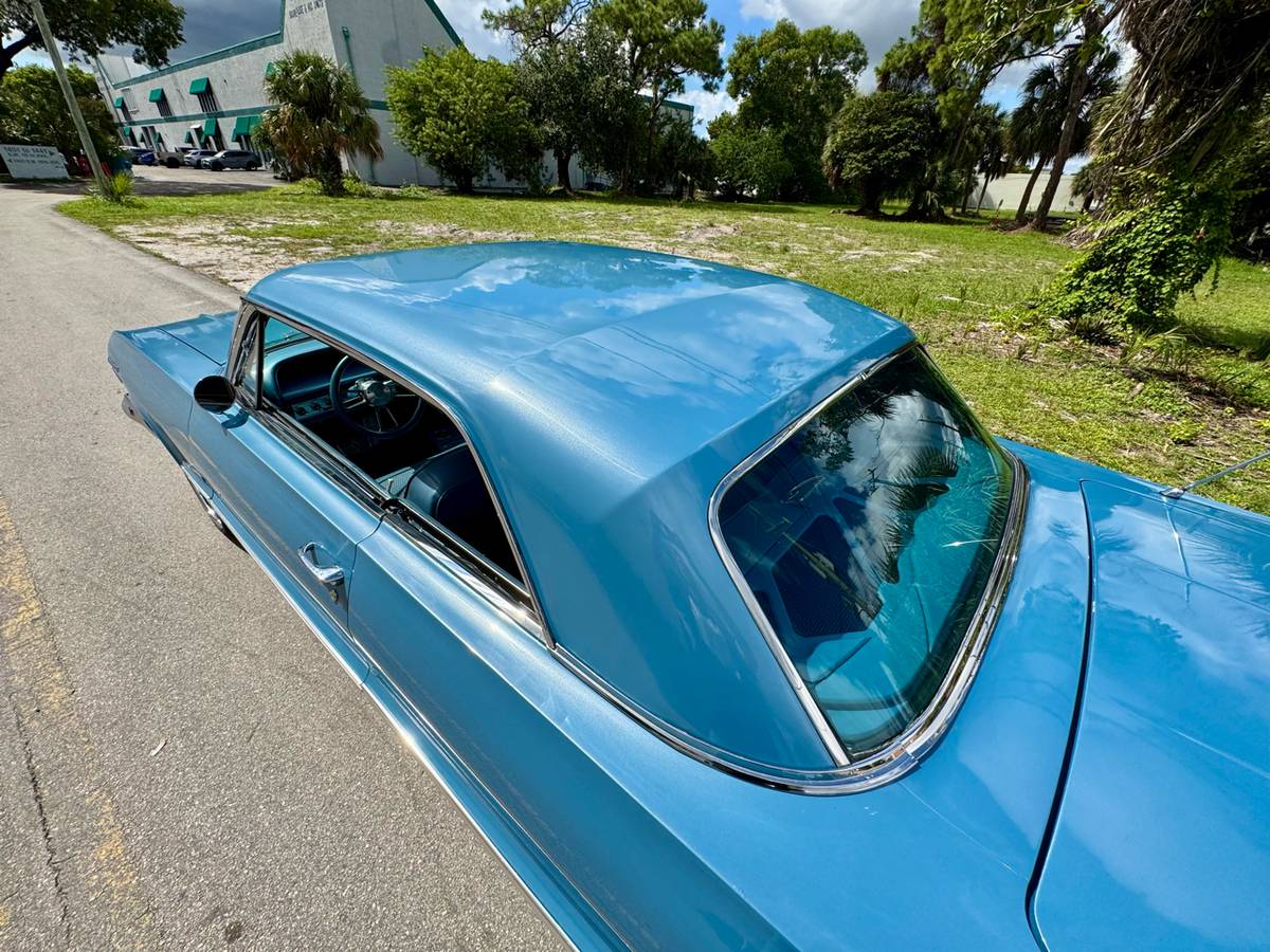 Chevrolet-impala-1963-blue-30