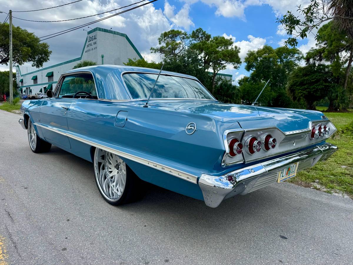 Chevrolet-impala-1963-blue-7