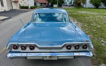 Chevrolet-impala-1963-blue-8