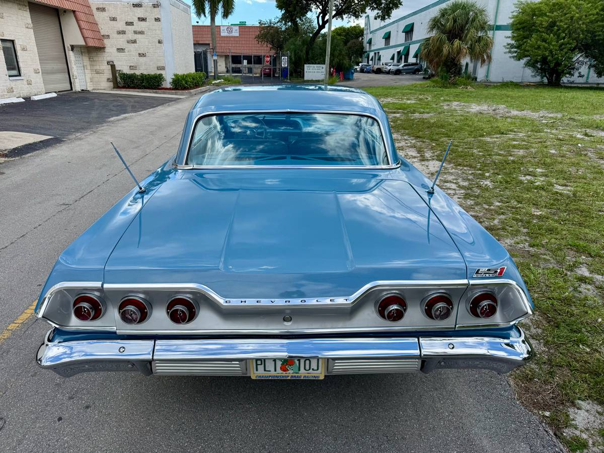 Chevrolet-impala-1963-blue-8