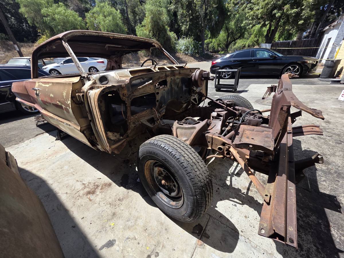 Chevrolet-impala-1963-brown-3