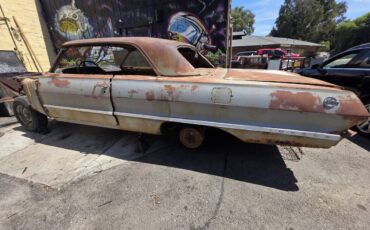 Chevrolet-impala-1963-brown