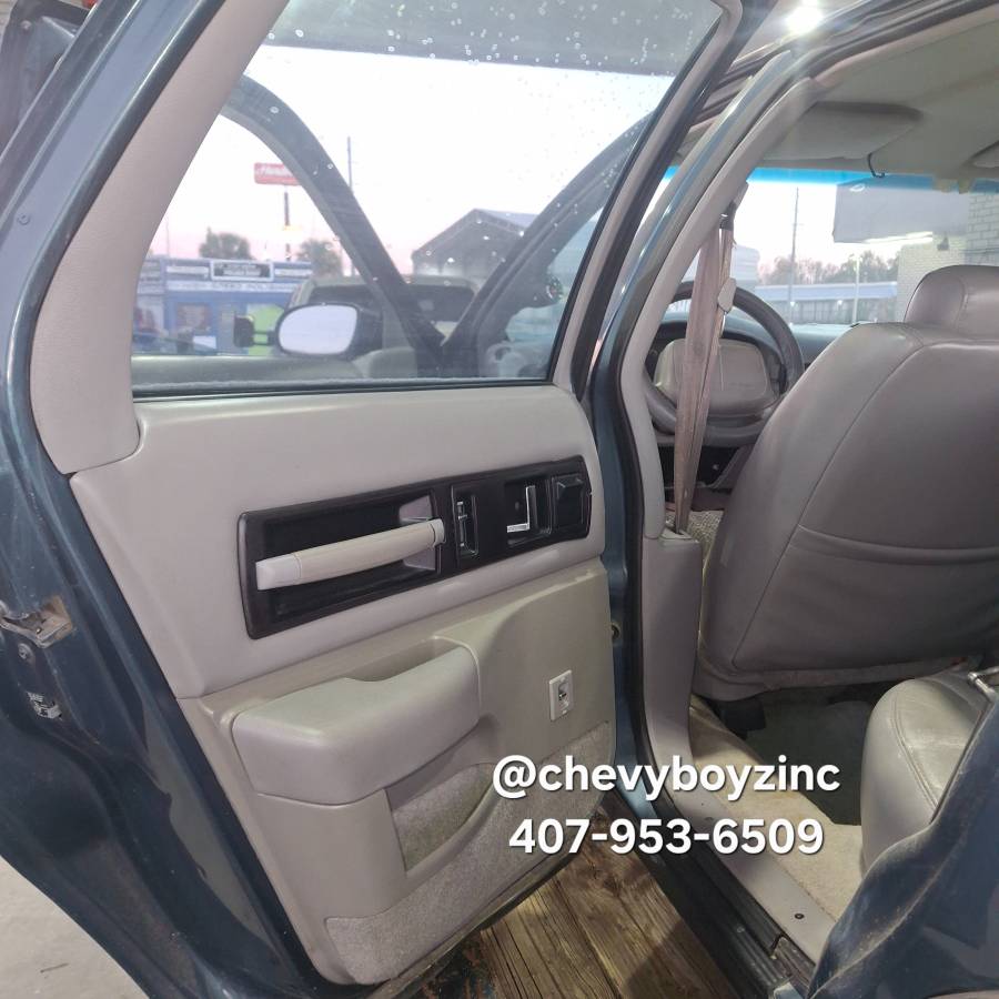 Chevrolet-impala-ss-1996-green-14