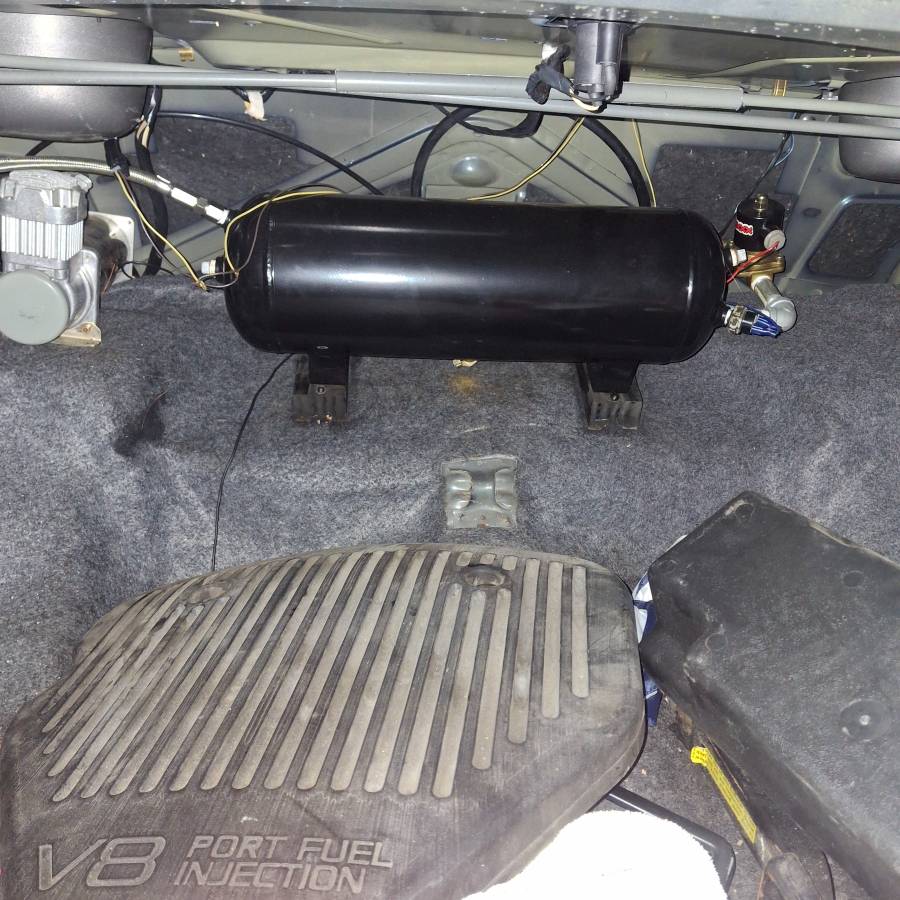 Chevrolet-impala-ss-1996-green-16