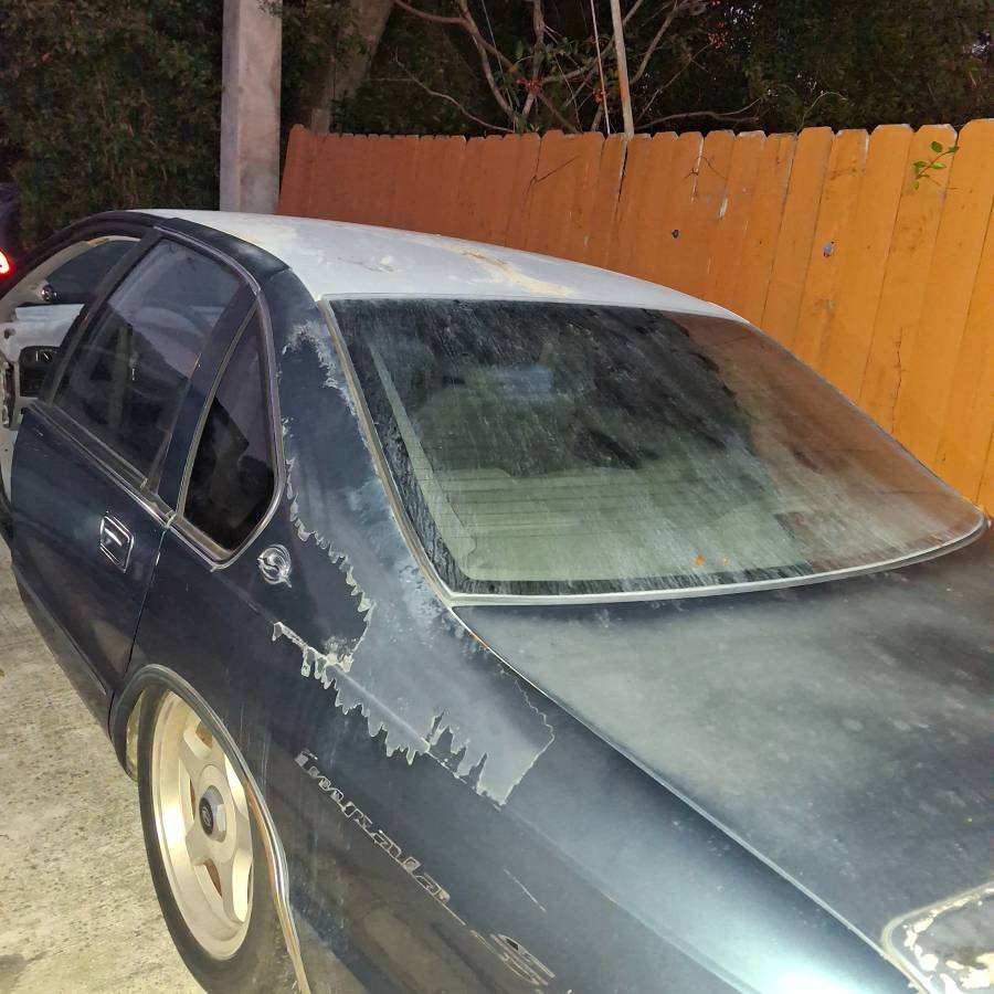 Chevrolet-impala-ss-1996-green-17