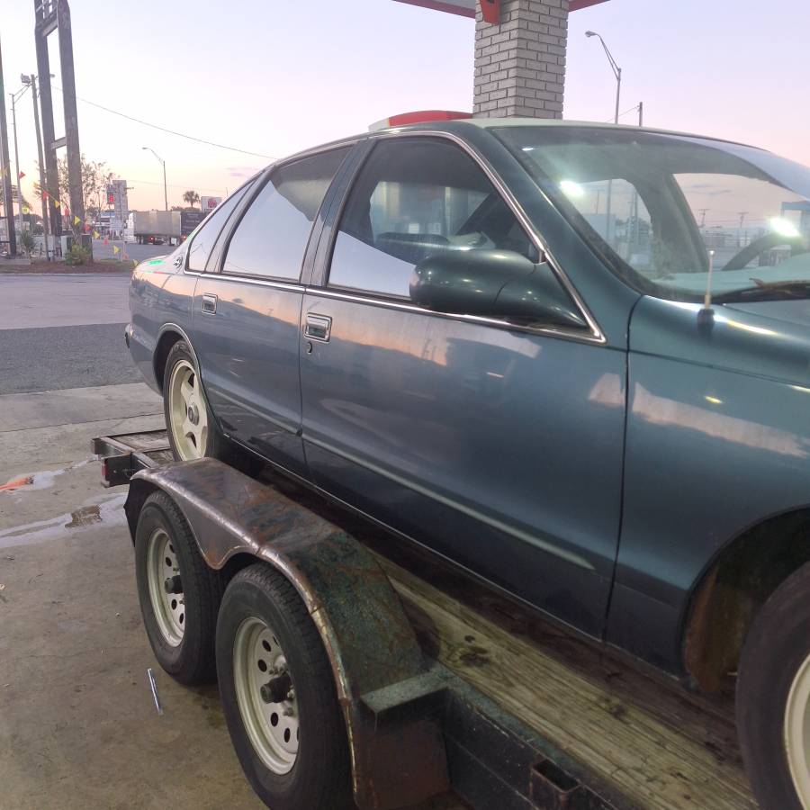 Chevrolet-impala-ss-1996-green-3