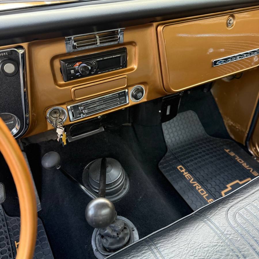 Chevrolet-k10-1968-23