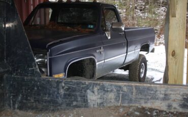 Chevrolet-k10-scottsdale-1985-blue-1