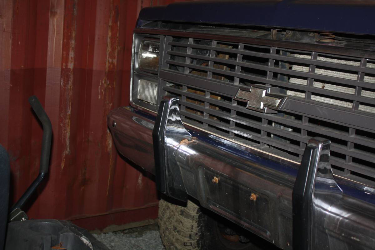 Chevrolet-k10-scottsdale-1985-blue-10