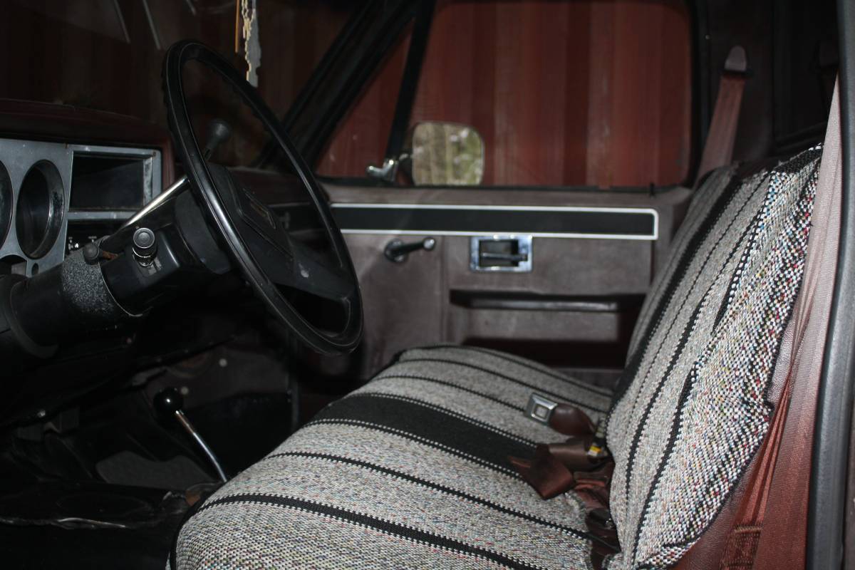 Chevrolet-k10-scottsdale-1985-blue-13