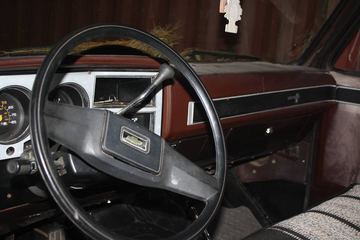 Chevrolet-k10-scottsdale-1985-blue-14