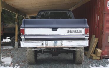 Chevrolet-k10-scottsdale-1985-blue-8