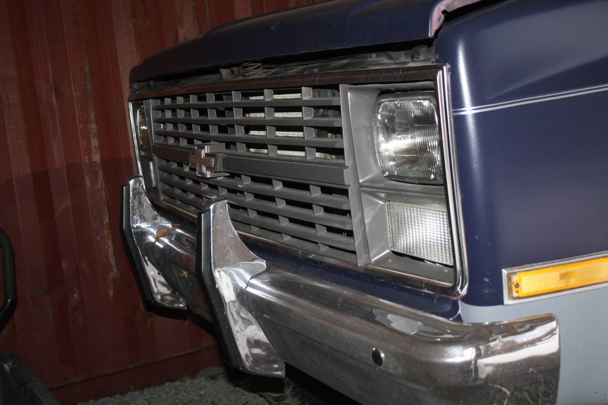 Chevrolet-k10-scottsdale-1985-blue-9