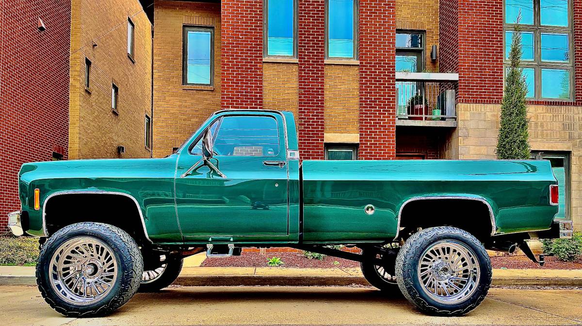 Chevrolet-k20-1975-green-14