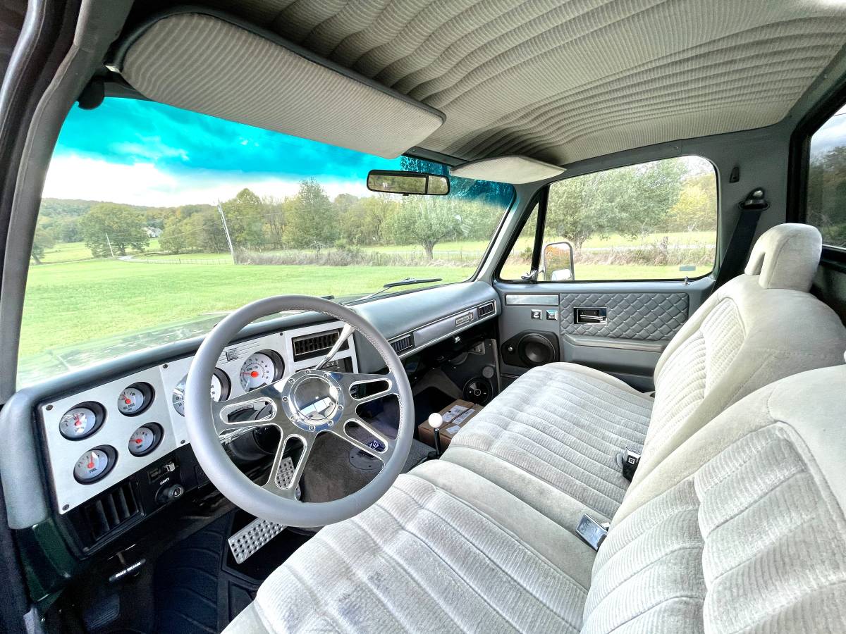 Chevrolet-k20-1975-green-16