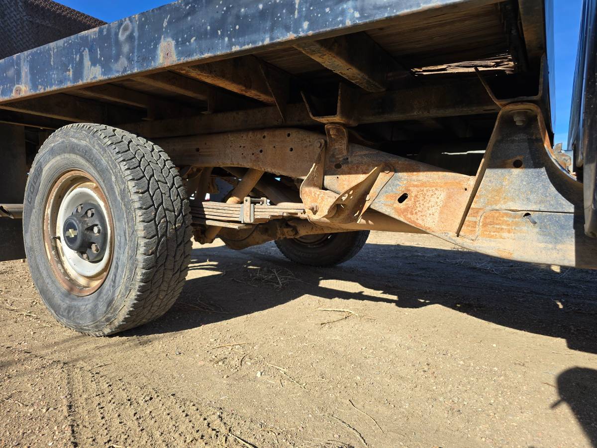 Chevrolet-k2500-diesel-1993-21