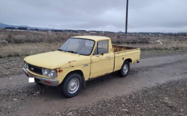 Chevrolet-luv-1976-yellow-1