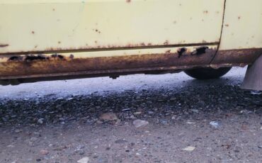 Chevrolet-luv-1976-yellow-13