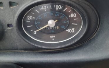 Chevrolet-luv-1976-yellow-3