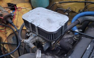 Chevrolet-luv-1976-yellow-9