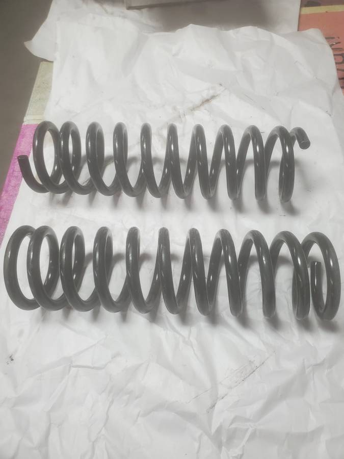 Chevrolet-malibu-1967-white-12