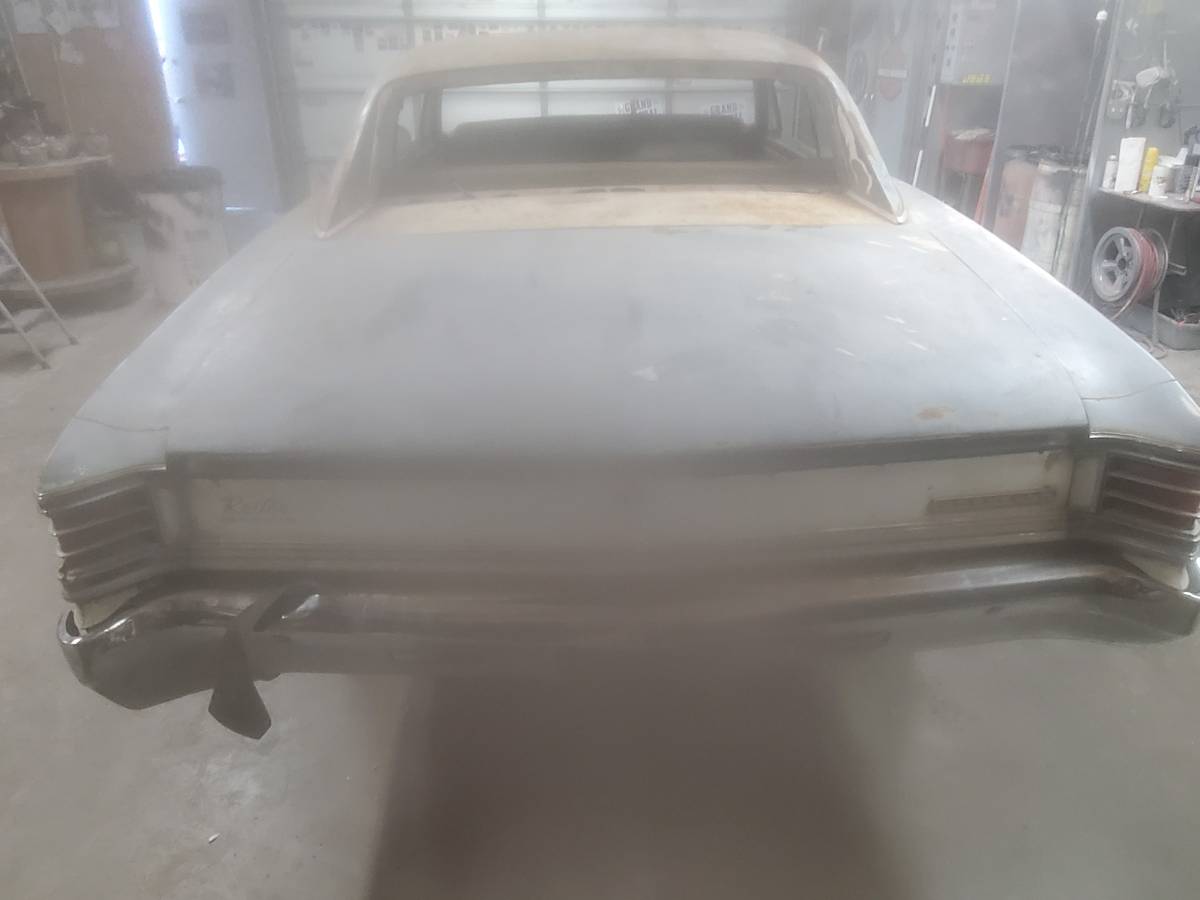 Chevrolet-malibu-1967-white-4