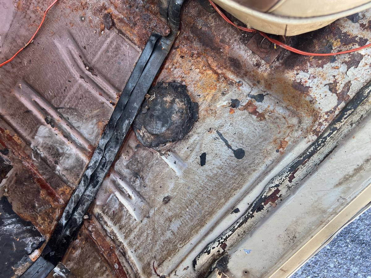 Chevrolet-malibu-1971-yellow-10