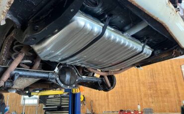 Chevrolet-malibu-1971-yellow-11